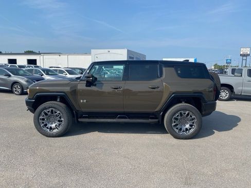 New 2025 GMC Hummer EV 3X image 3