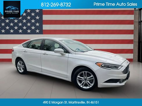 Used 2018 Ford Fusion SE w/ Fusion SE Technology Package FWD image 17