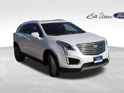 Used 2019 Cadillac XT5 Platinum image 3