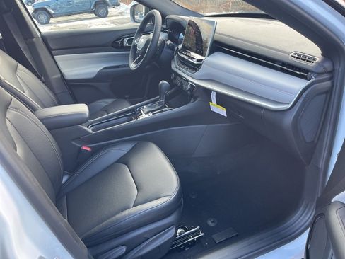 New 2026 Jeep Compass Limited image 11