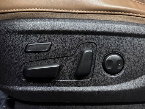 Used 2021 Kia Telluride SX w/ SX Prestige Package image 32