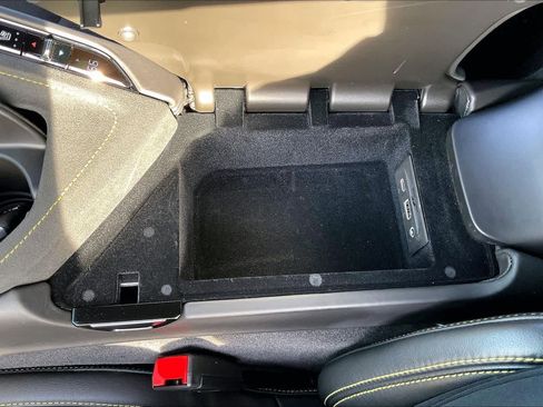 Used 2022 Chevrolet Corvette Stingray Premium Conv w/ Z51 Performance Package image 32