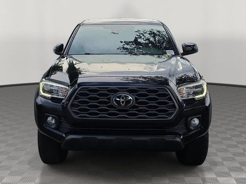 Used 2020 Toyota Tacoma TRD Off-Road w/ Technology Package AWD/4WD image 2