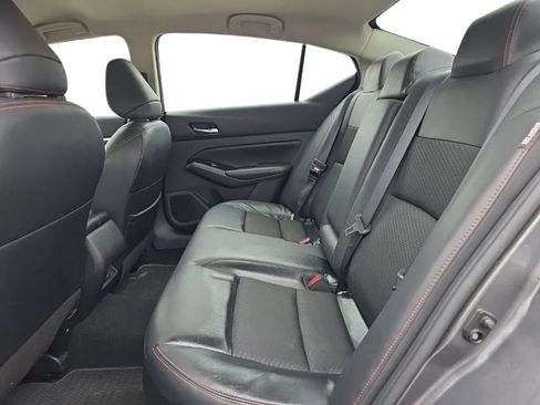 Used 2024 Nissan Altima 2.5 SR FWD image 14