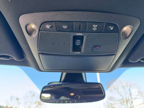 Used 2022 Nissan Maxima SR w/ Sport Mat Group image 35