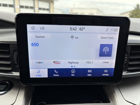 Used 2022 Ford Explorer XLT AWD/4WD image 20
