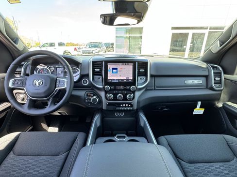 New 2026 RAM 1500 Big Horn AWD/4WD image 16
