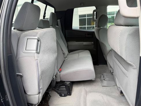Used 2011 Toyota Tundra 4x4 Double Cab w/ Tow Pkg image 33