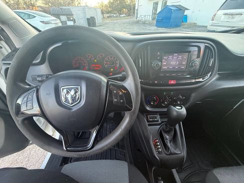 Used 2018 RAM ProMaster City Tradesman image 15