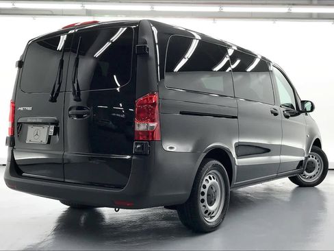Used 2019 Mercedes-Benz Metris Passenger image 15