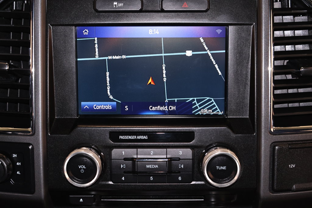 Used 2015 Ford F150 XLT w/ Equipment Group 302A Luxury AWD/4WD image 29