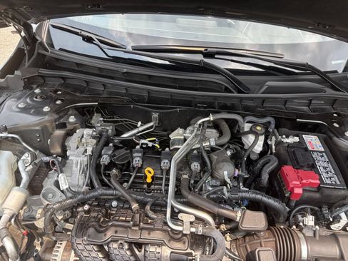 Used 2025 Nissan Altima 2.5 SV FWD image 27