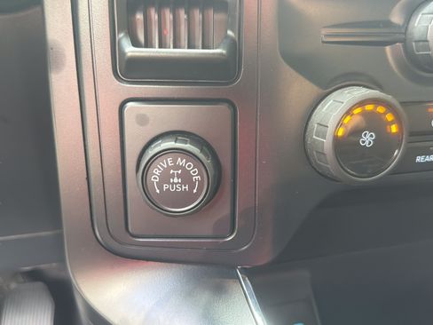 Used 2024 Ford F150 STX RWD image 17