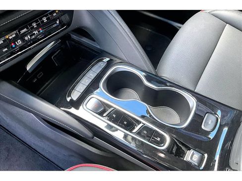 Used 2023 Buick Envision Essence w/ Sport Touring Package AWD/4WD image 19