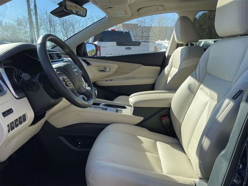 Used 2024 Nissan Murano SL image 15