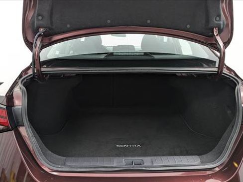 Used 2025 Nissan Sentra SV image 18