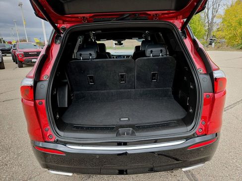 Used 2024 Buick Enclave Premium image 36