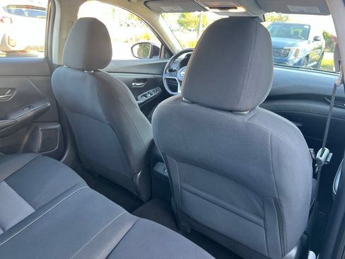 Used 2022 Nissan Sentra SV FWD image 13
