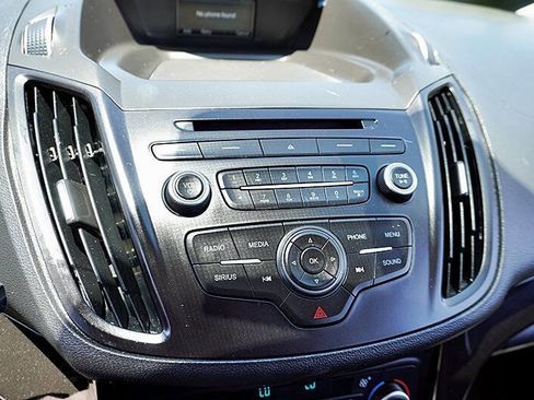 Used 2018 Ford Escape SE w/ SE Sport Appearance Package FWD image 26