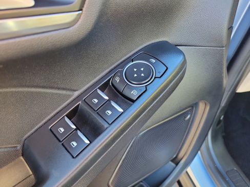 Certified 2022 Ford Escape Titanium image 17