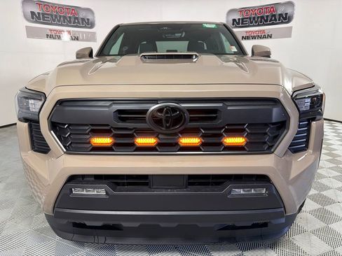 Used 2026 Toyota Tacoma TRD Sport image 8