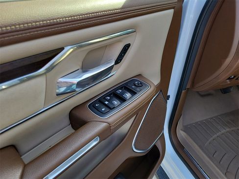 Used 2021 RAM 1500 Laramie image 11