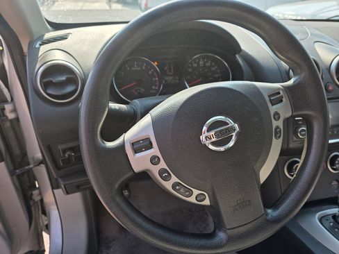 Used 2013 Nissan Rogue SV FWD image 10