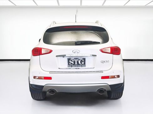 Used 2017 INFINITI QX50 2WD w/ Premium Plus Package image 5