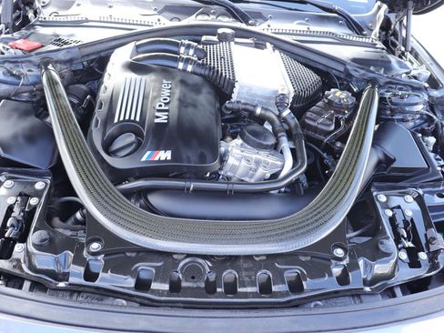 Used 2018 BMW M3 image 38