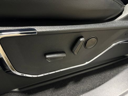 Used 2024 Ford F350 Lariat w/ Lariat Ultimate Package image 26