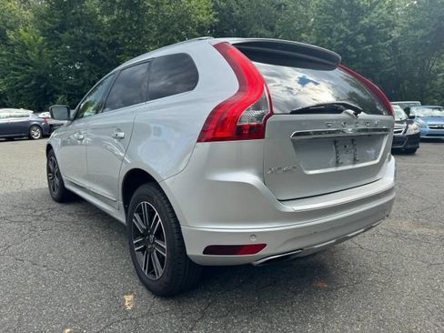 Used 2016 Volvo XC60 T6 w/ Climate Package AWD/4WD image 3