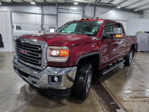 Used 2015 GMC Sierra 2500 SLT w/ Duramax Plus Package image 6