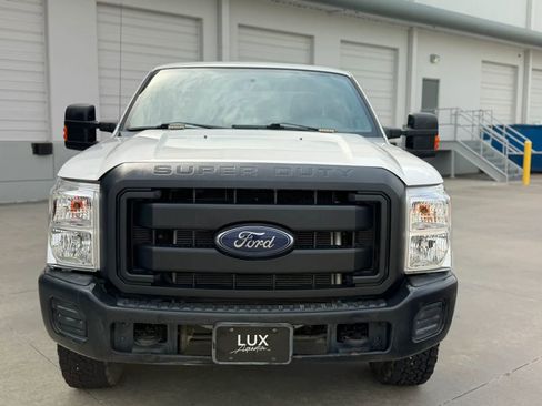Used 2016 Ford F250 XL w/ Power Equipment Group AWD/4WD image 3