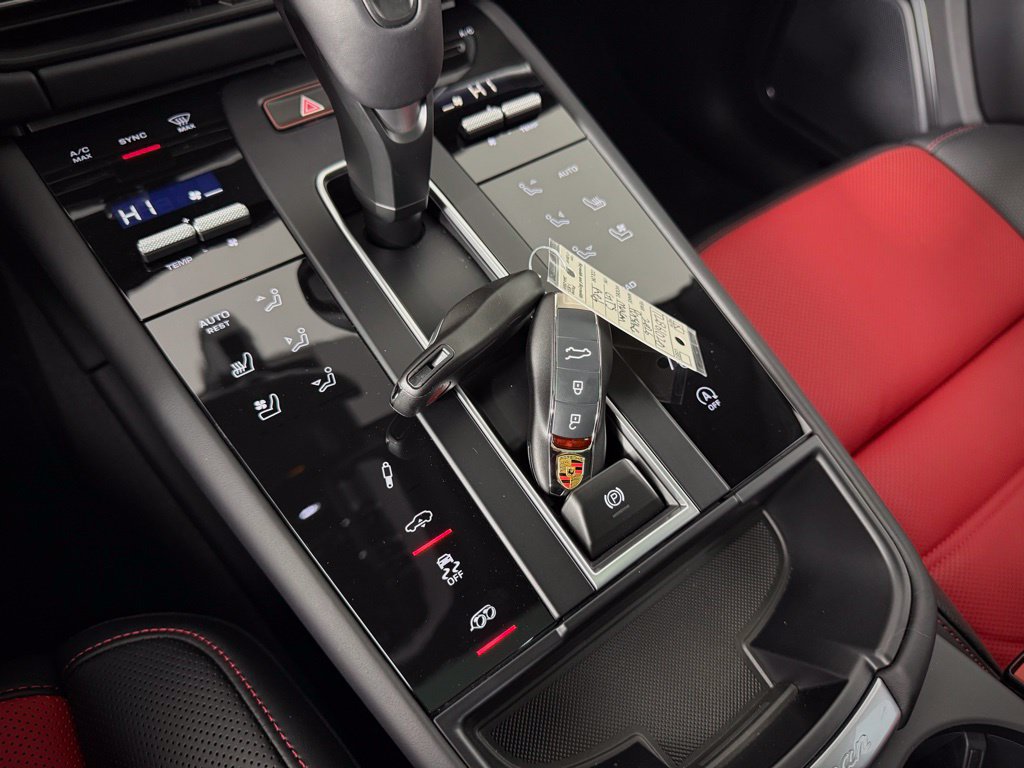 New 2026 Porsche Macan GTS AWD/4WD image 25