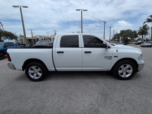 Used 2021 RAM 1500 Tradesman w/ Tradesman SXT Package RWD image 4