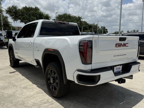 Used 2025 GMC Sierra 2500 AT4 AWD/4WD image 7