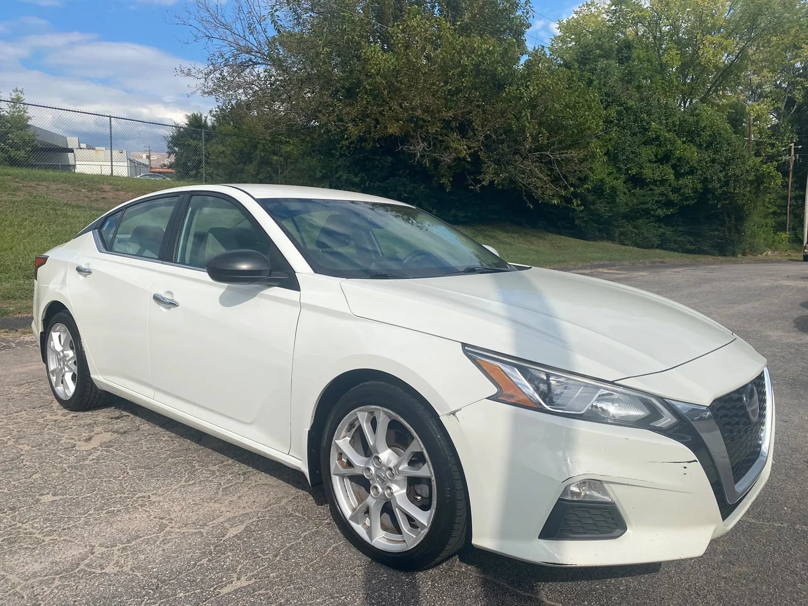 Used 2019 Nissan Altima 2.5 S FWD image 2