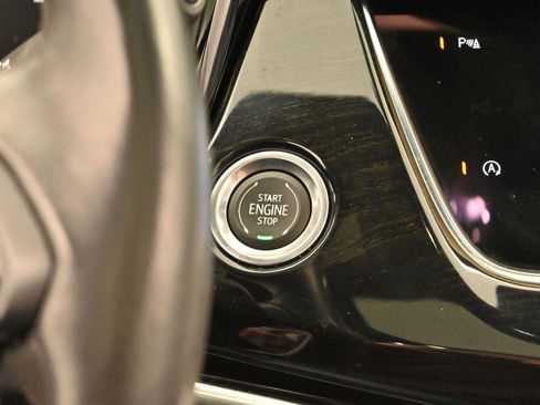 Certified 2024 Cadillac XT6 Premium Luxury image 24