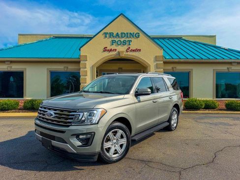 Used 2019 Ford Expedition XLT w/ Equipment Group 201A RWD image 28