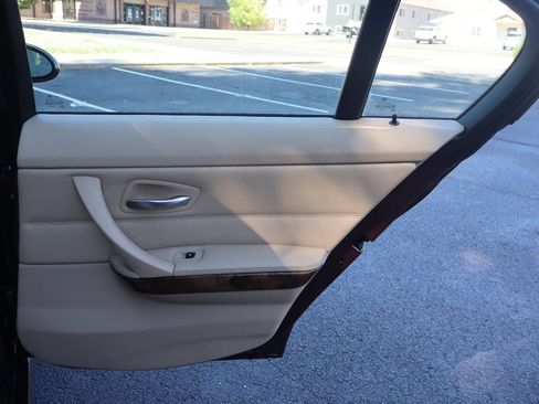 Used 2006 BMW 325xi Sedan AWD/4WD image 24