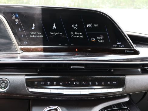 Used 2021 Cadillac Escalade Sport w/ Driver Assist Tech Package AWD/4WD image 39