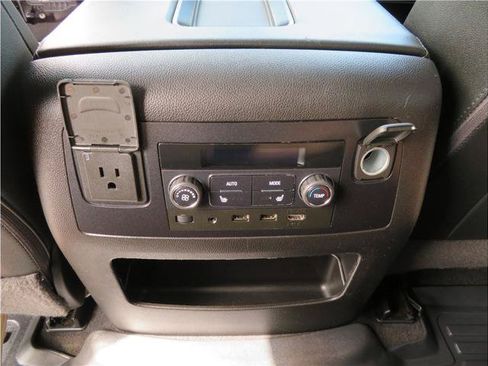 Used 2020 GMC Yukon SLT w/ Open Road Package AWD/4WD image 11