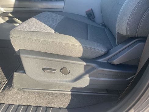 New 2026 Ford F250 XLT w/ XLT Premium Package image 10