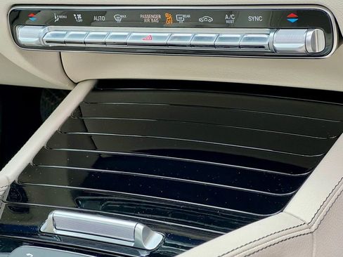 Certified 2025 Mercedes-Benz GLE 350 4MATIC image 31