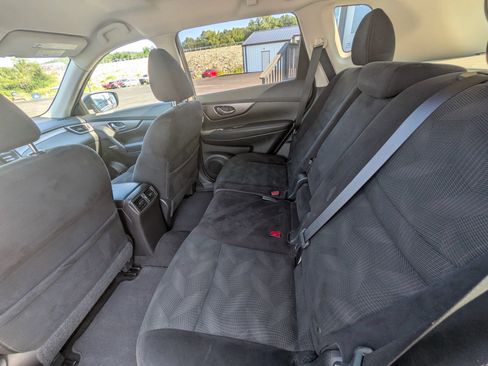 Used 2014 Nissan Rogue SV AWD/4WD image 19