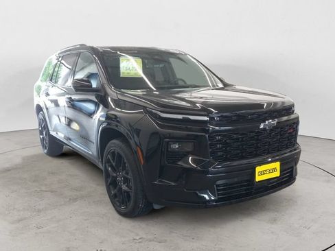 Used 2026 Chevrolet Traverse RS AWD/4WD image 3