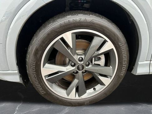 Used 2024 Audi Q4 e-tron Premium image 34