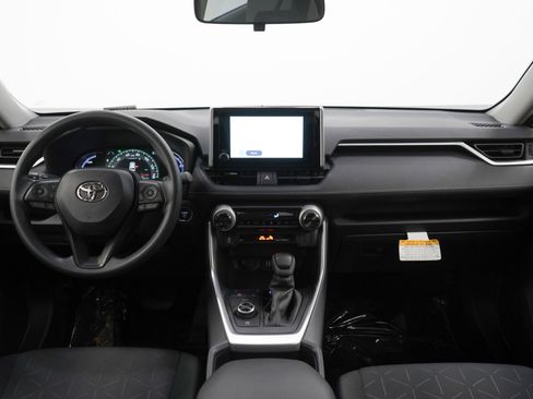 Used 2025 Toyota RAV4 XLE w/ Convenience Package image 13