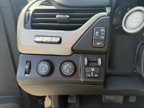 Used 2016 GMC Yukon Denali w/ Open Road Package image 26