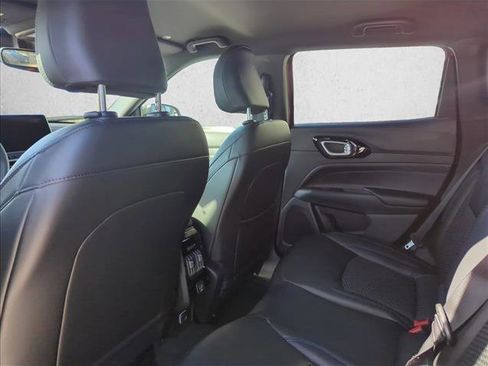 New 2026 Jeep Compass Latitude image 13